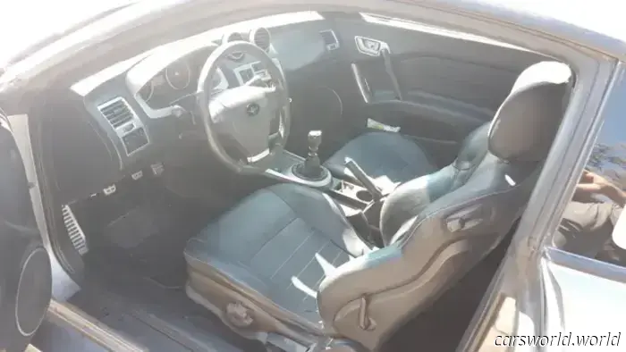 Este Mustang Es En Realidad Un Hyundai | Carscoops